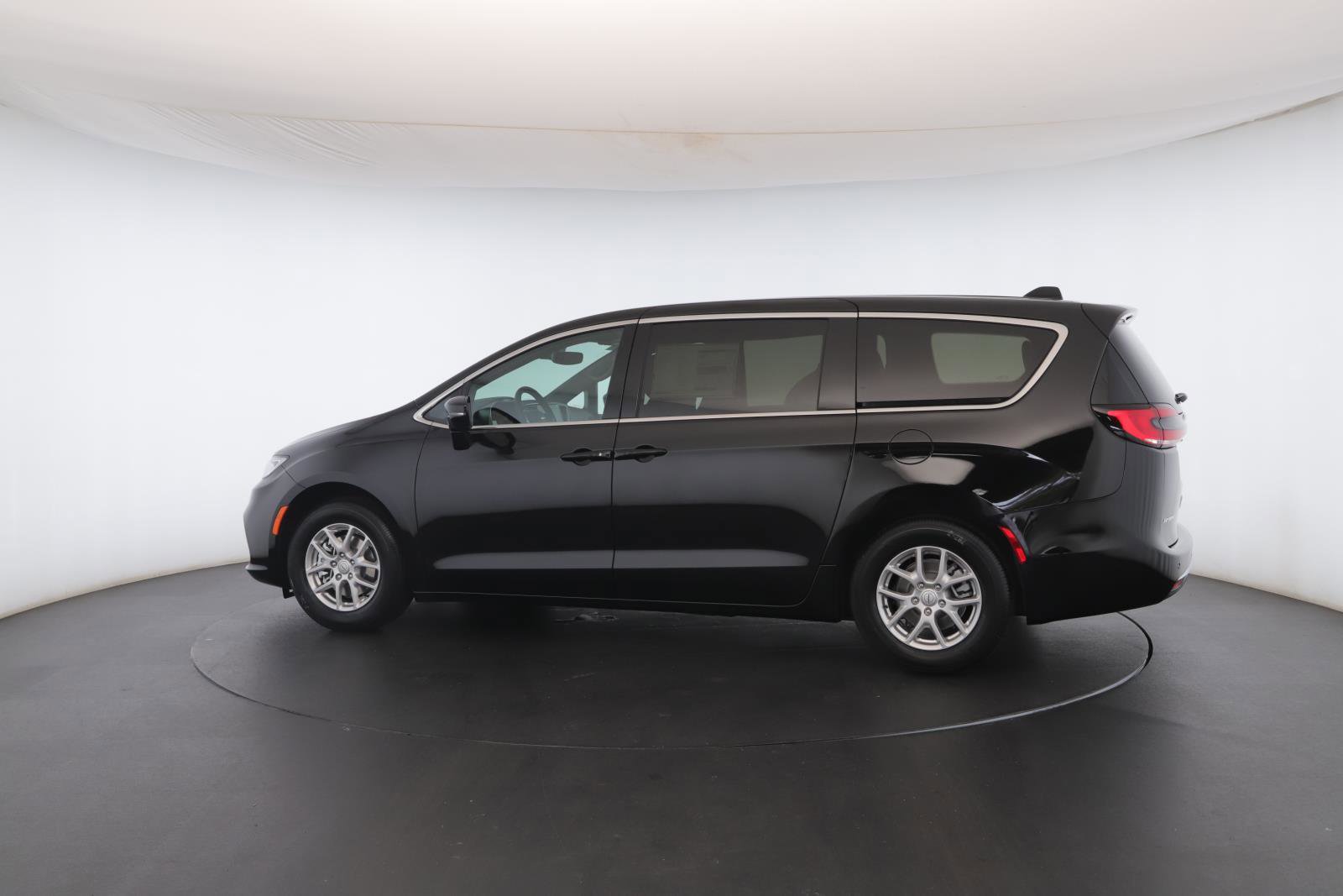 New 2026 Chrysler Pacifica Select image 20