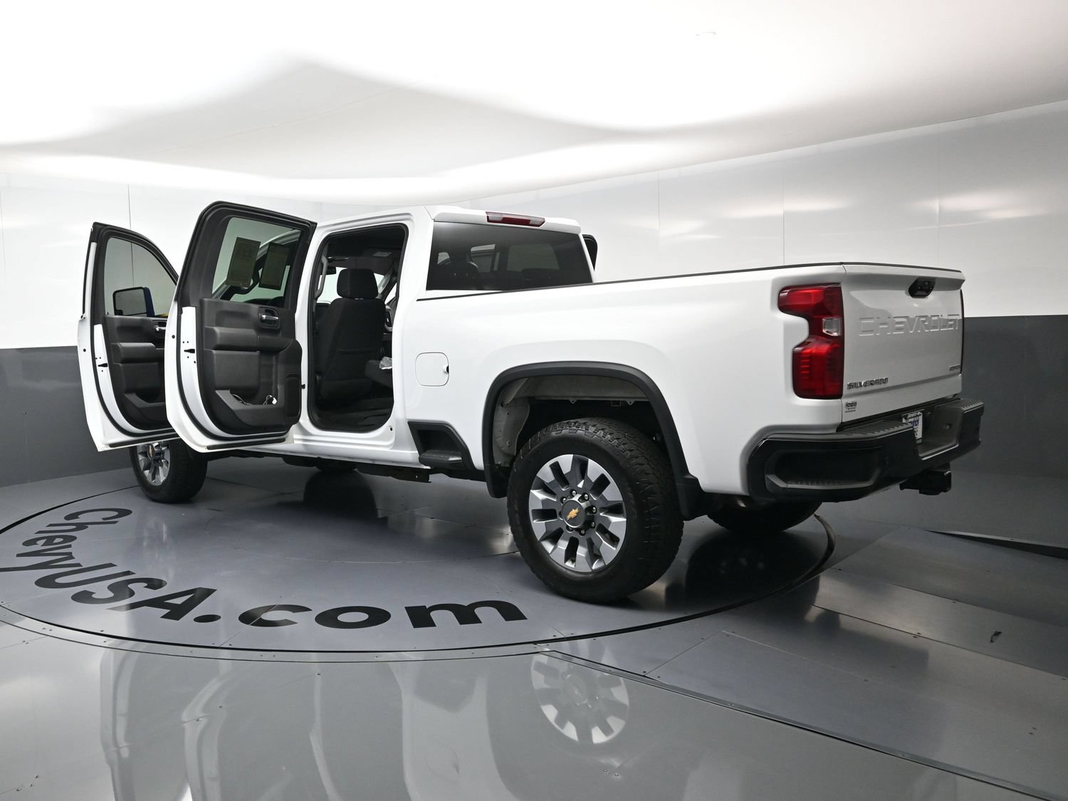 Used 2024 Chevrolet Silverado 2500 Custom w/ Custom Value Package AWD/4WD image 29