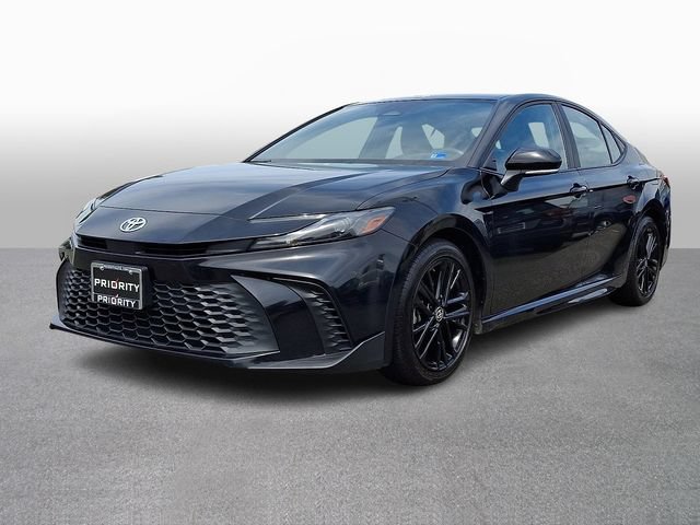 Used 2025 Toyota Camry SE