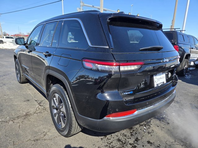 Used 2022 Jeep Grand Cherokee Limited 4xe image 7