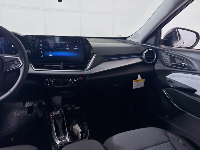 New 2026 Chevrolet Trax LT w/ LT Convenience Package FWD image 25