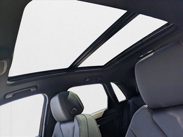 New 2025 Audi Q3 2.0T Premium image 14