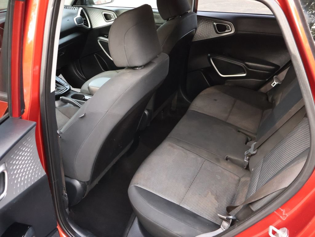Certified 2021 Kia Soul LX FWD image 14