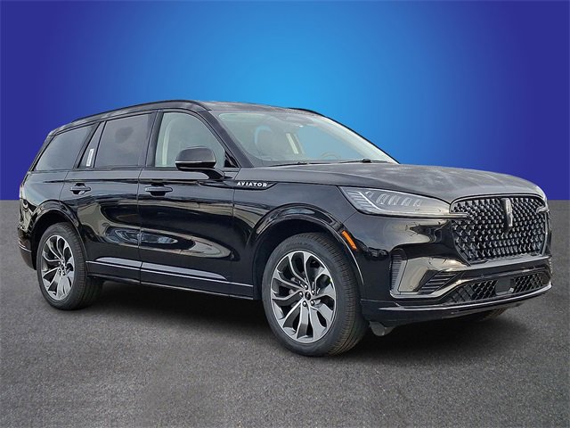 New 2026 Lincoln Aviator AWD w/ Jet Appearance Package image 2