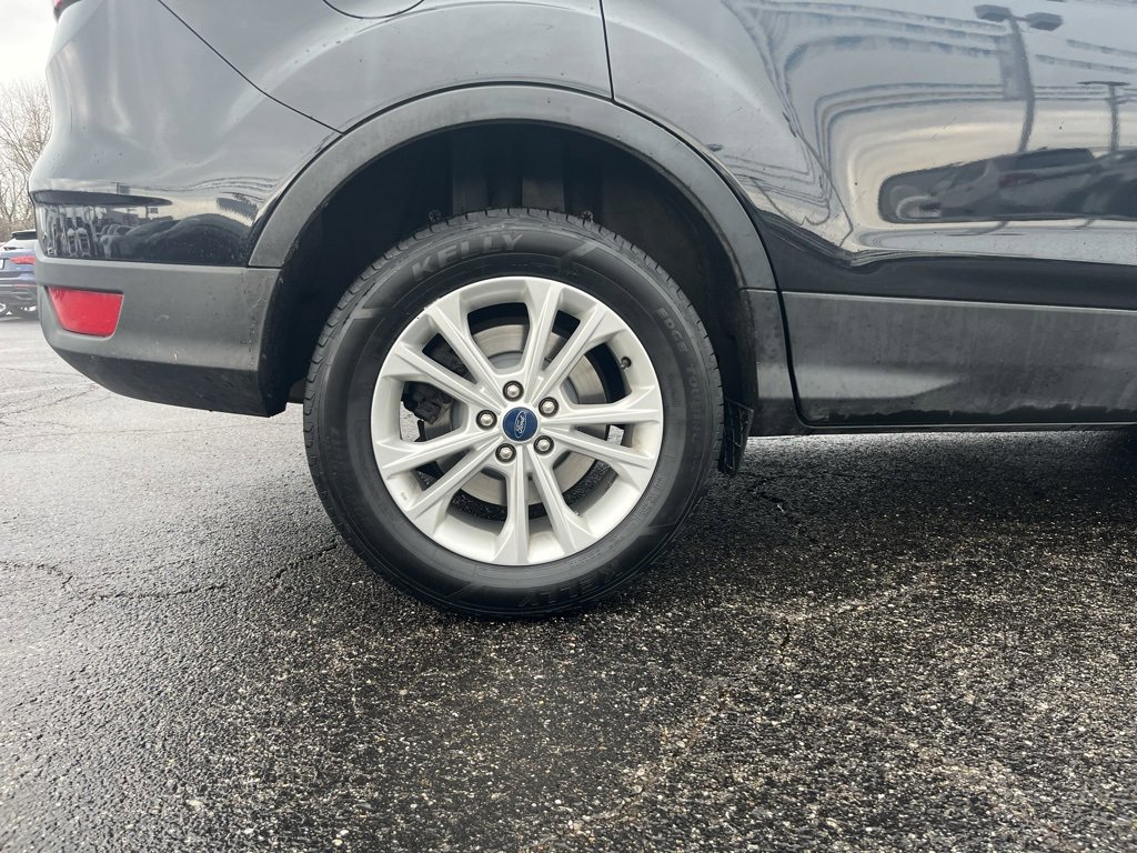 Used 2019 Ford Escape S image 28