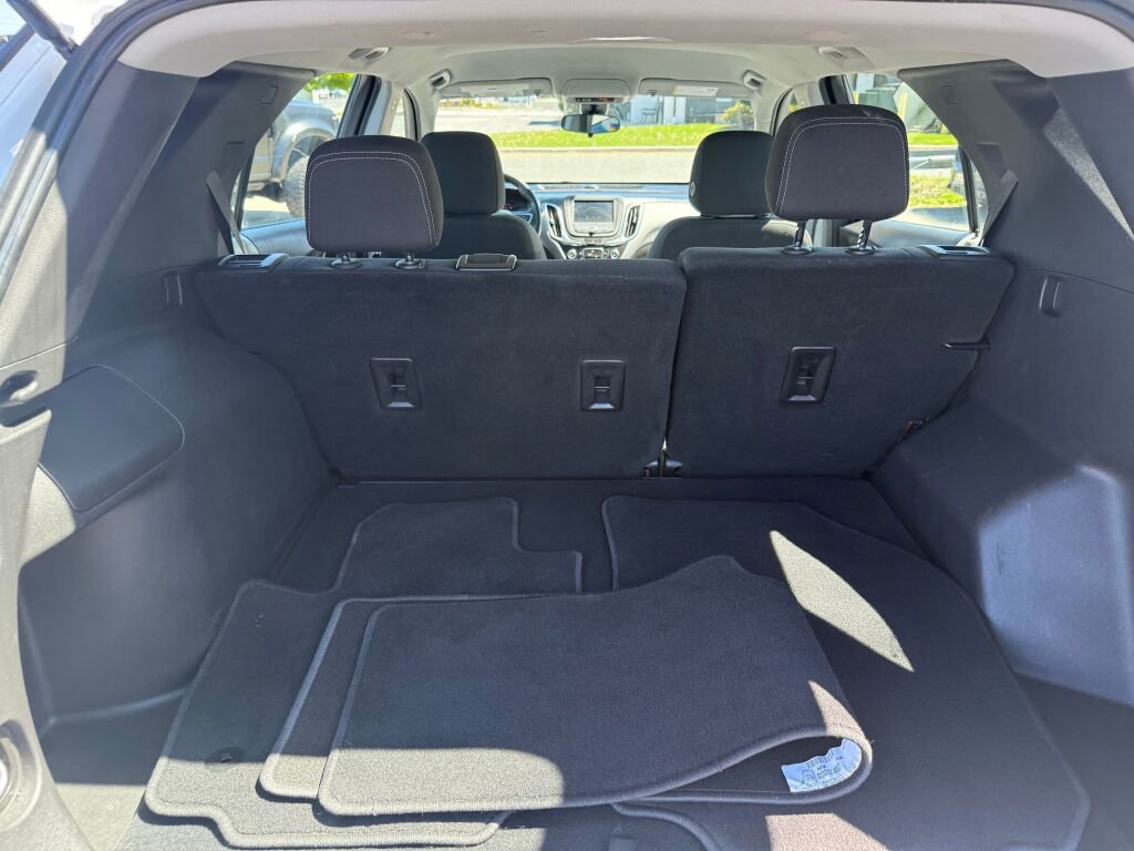 Used 2021 Chevrolet Equinox LS FWD image 31
