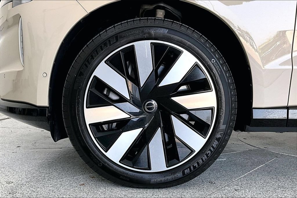Used 2025 Volvo EX90 Plus AWD/4WD image 10