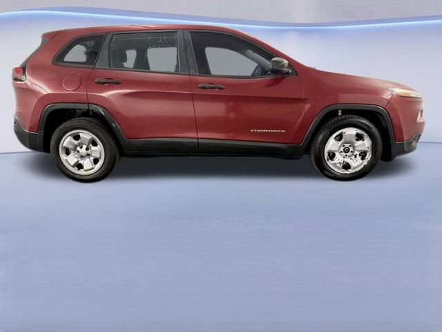 Used 2015 Jeep Cherokee Sport image 10