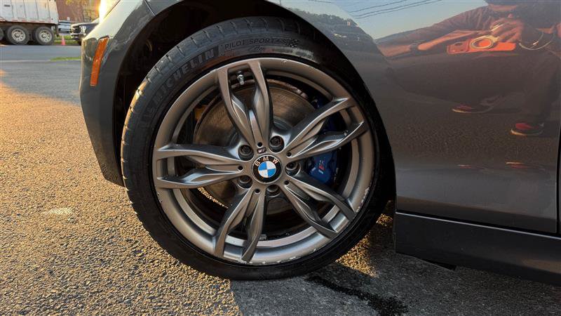 Used 2016 BMW M235i Coupe RWD image 15