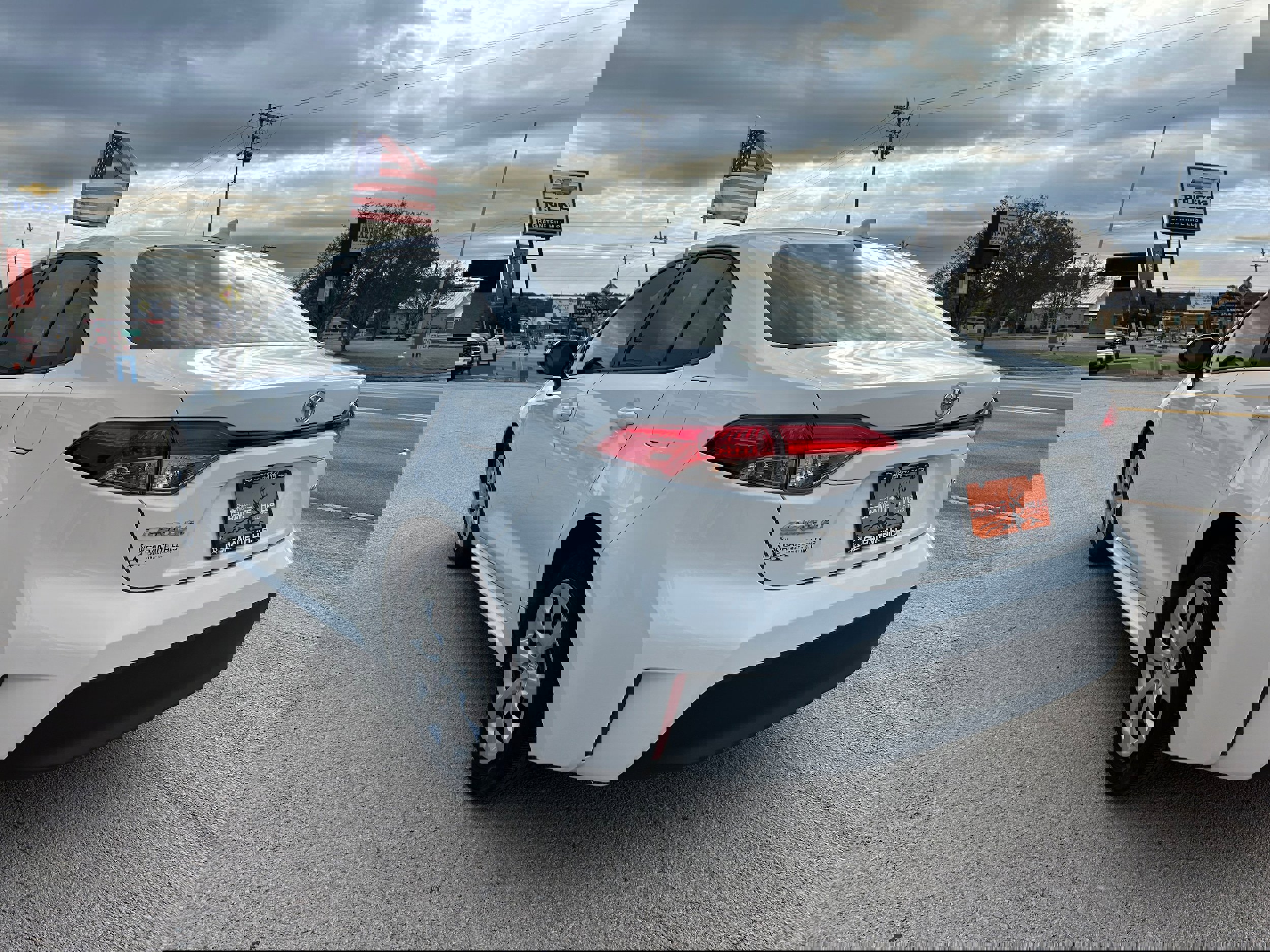 Used 2024 Toyota Corolla LE image 6