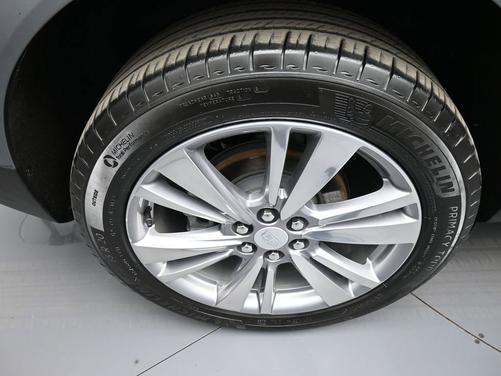 Used 2023 Cadillac XT5 Premium Luxury w/ Technology Package image 12