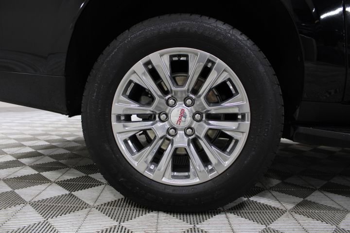 Used 2024 GMC Yukon XL Denali image 44