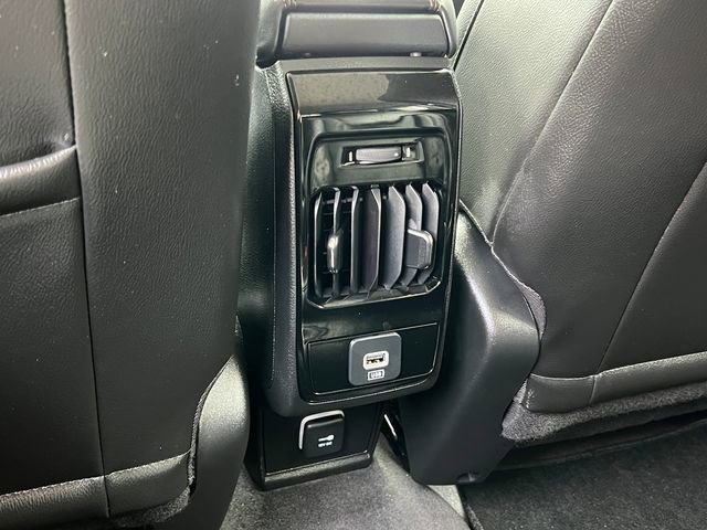 Used 2022 Jeep Compass Limited image 34