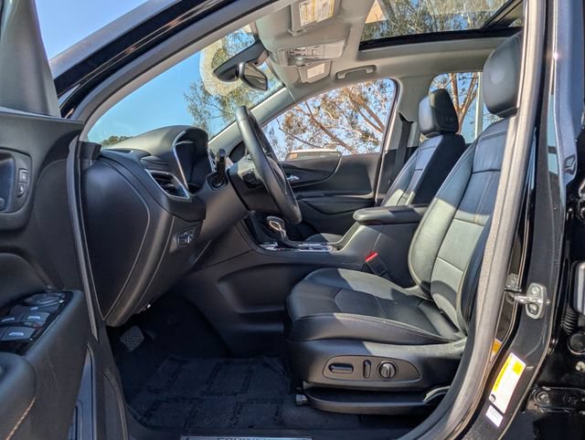 Used 2023 Chevrolet Equinox Premier AWD/4WD image 12
