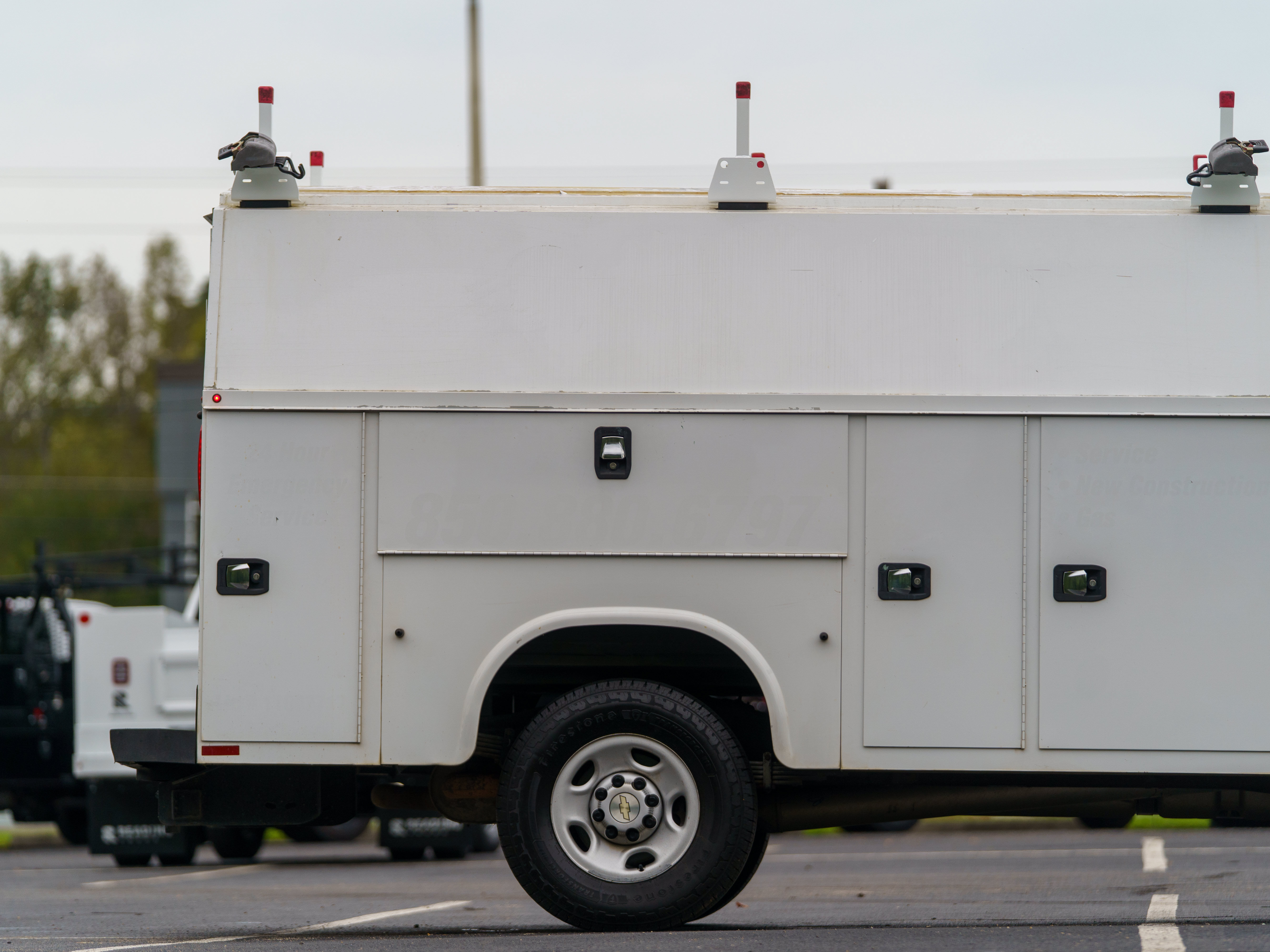 Used 2022 Chevrolet Express 3500 w/ Power Convenience Package RWD image 6
