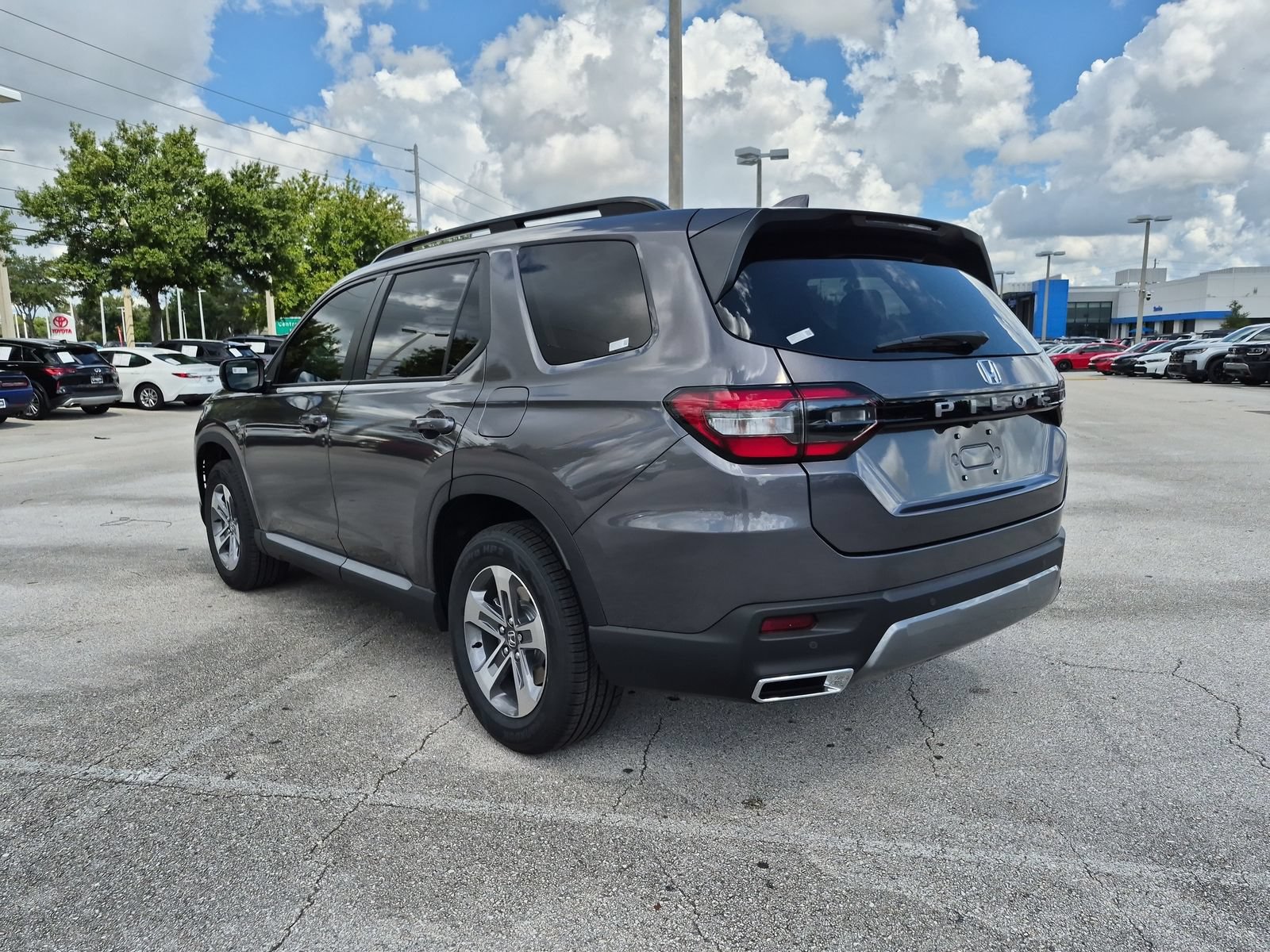 New 2026 Honda Pilot EX-L image 4