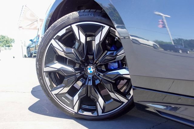 Used 2024 BMW 530i w/ M Sport Package RWD image 10