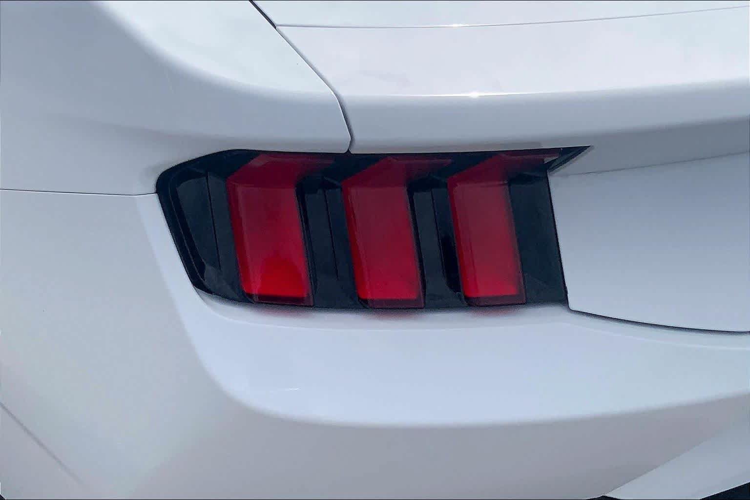 Certified 2025 Ford Mustang Coupe RWD image 28