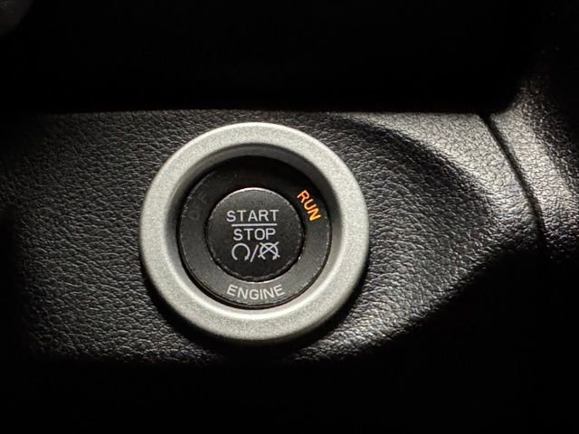 Used 2013 RAM 2500 Longhorn AWD/4WD image 21