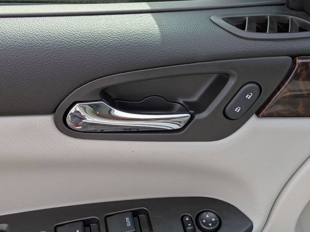 Used 2016 Chevrolet Impala Limited LS FWD image 12