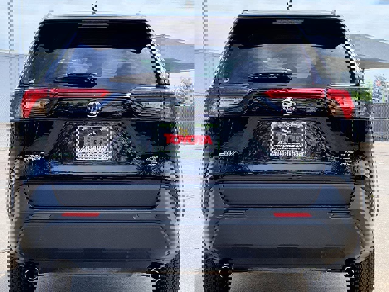 Used 2024 Toyota RAV4 XLE image 5