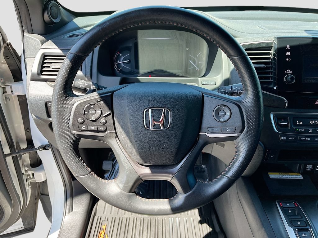 Used 2023 Honda Passport TrailSport image 11