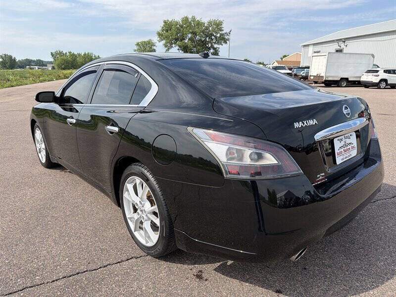 Used 2014 Nissan Maxima 3.5 SV w/ Premium Package FWD image 3