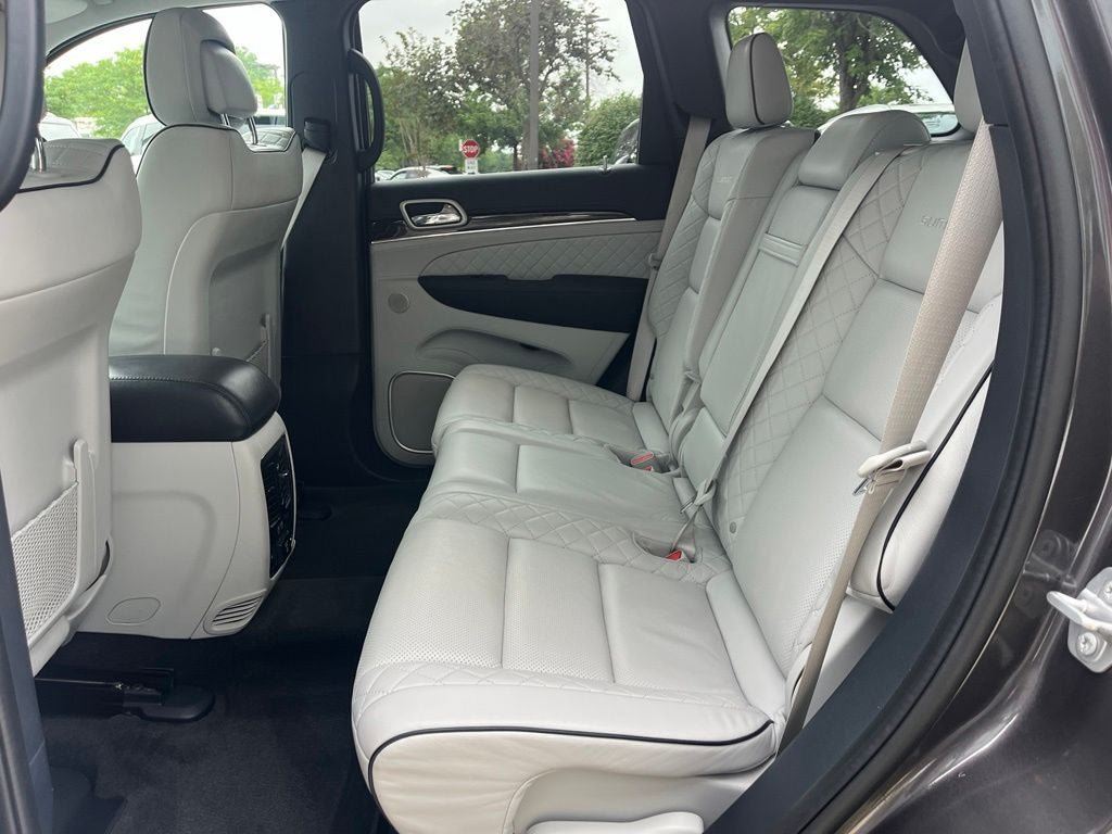 Used 2021 Jeep Grand Cherokee Summit AWD/4WD image 13