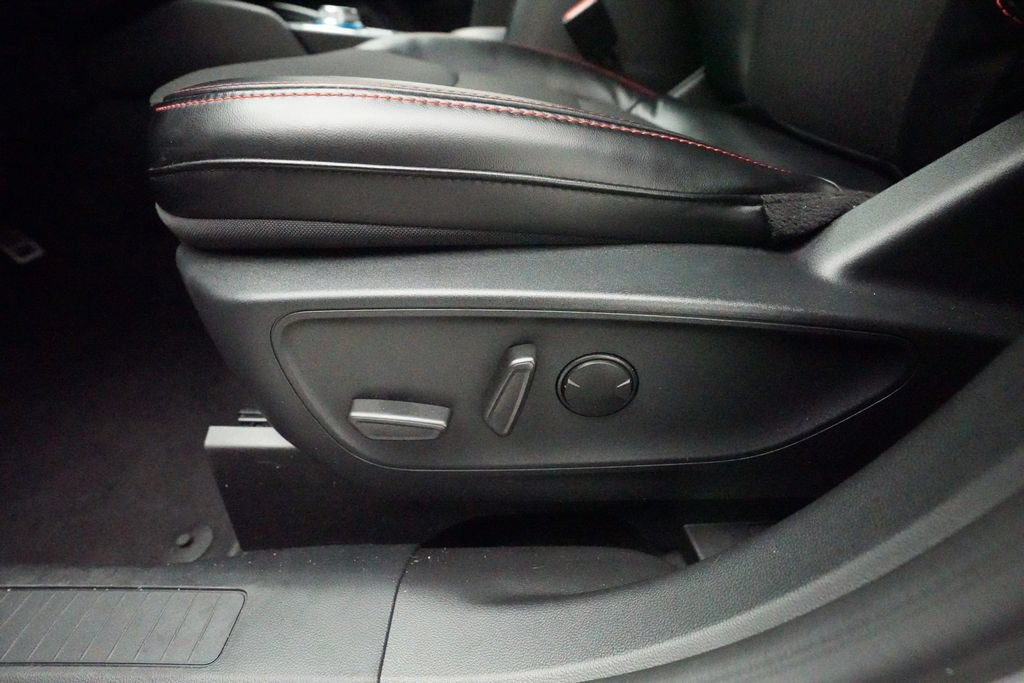 Used 2024 Ford Escape ST-Line w/ Tech Pack #1 AWD/4WD image 29