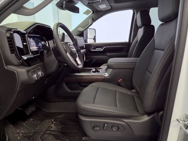 New 2026 GMC Sierra 3500 SLT w/ SLT Premium Package AWD/4WD image 12