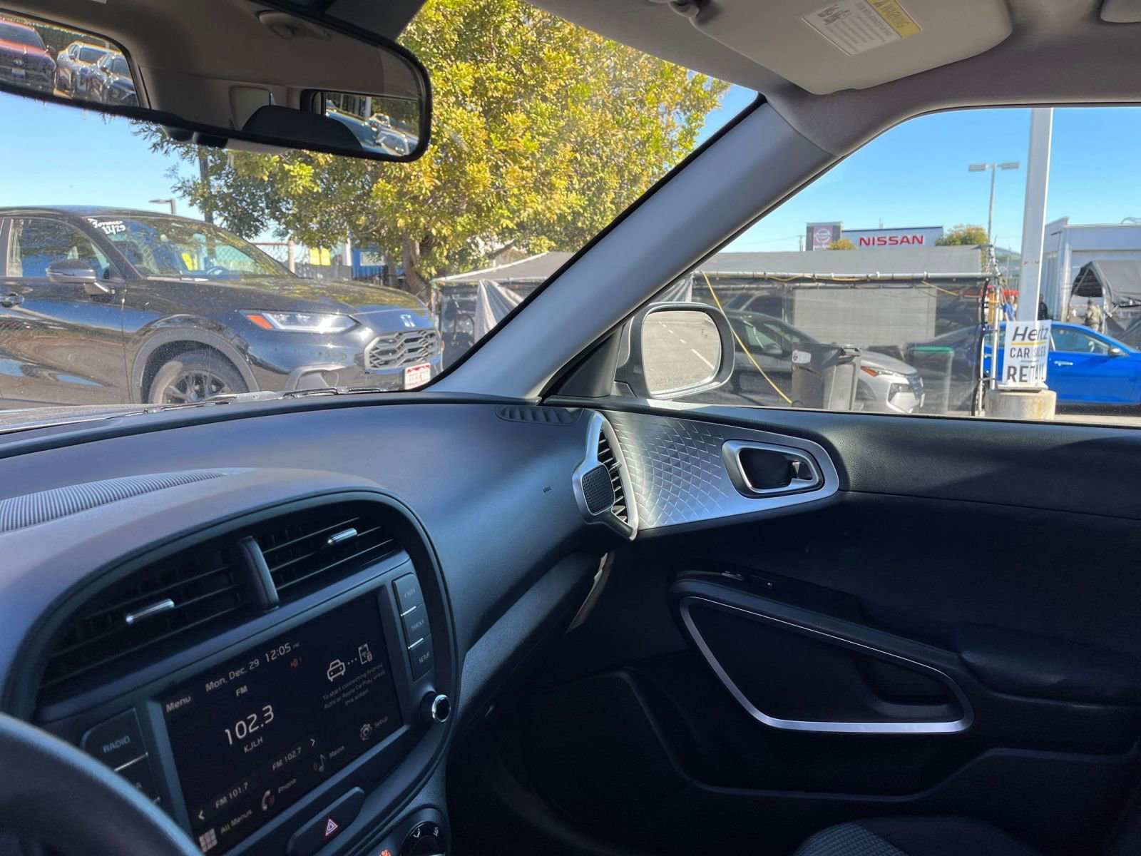 Used 2025 Kia Soul LX w/ LX Technology Package image 35