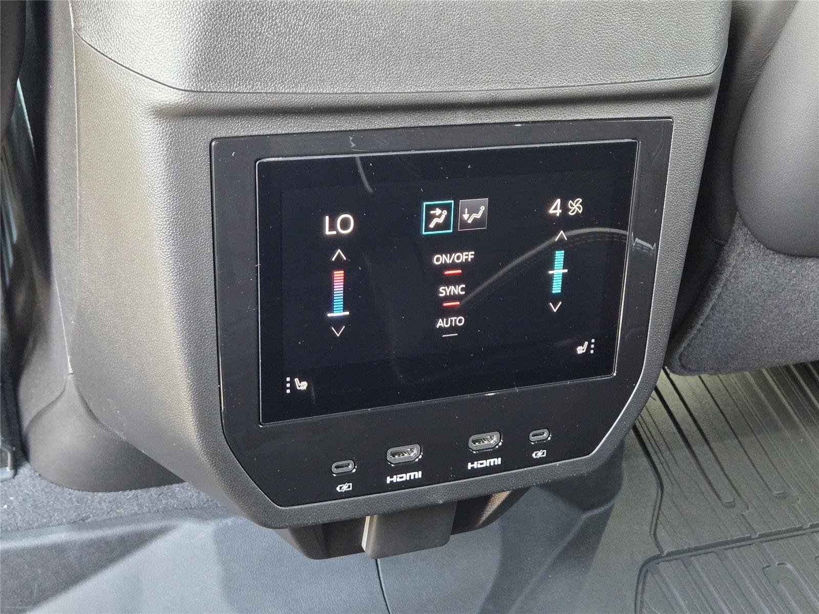 New 2026 GMC Yukon AT4 Ultimate w/ LPO, Floor Liner Package AWD/4WD image 21