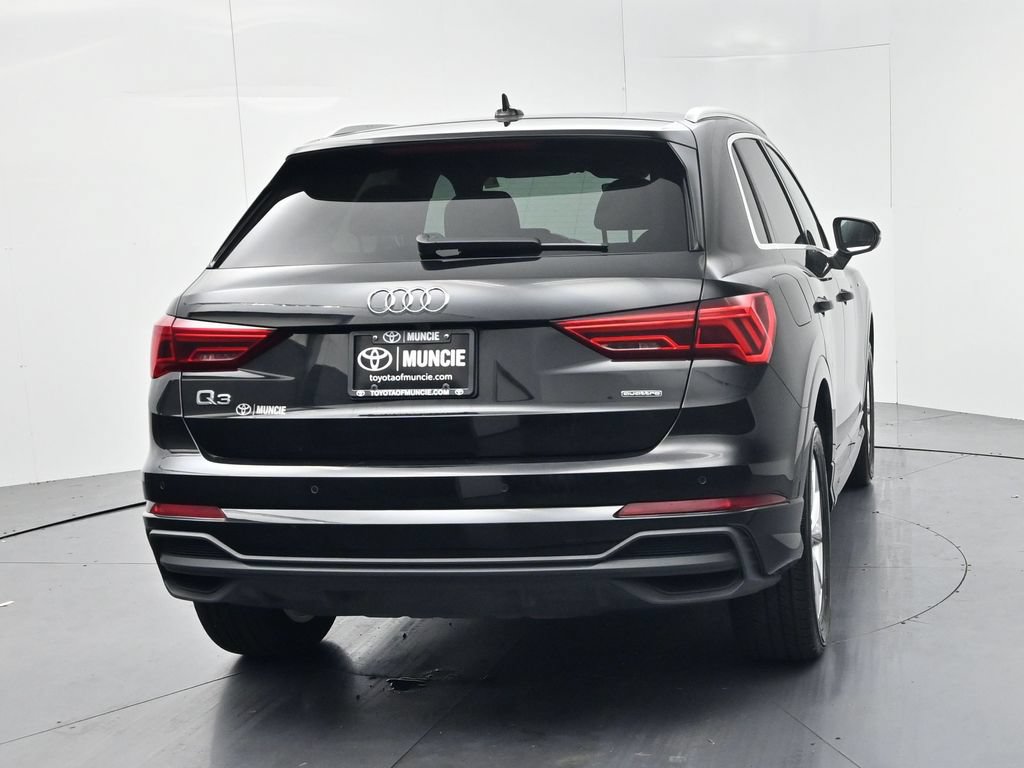 Used 2025 Audi Q3 2.0T Premium AWD/4WD image 7