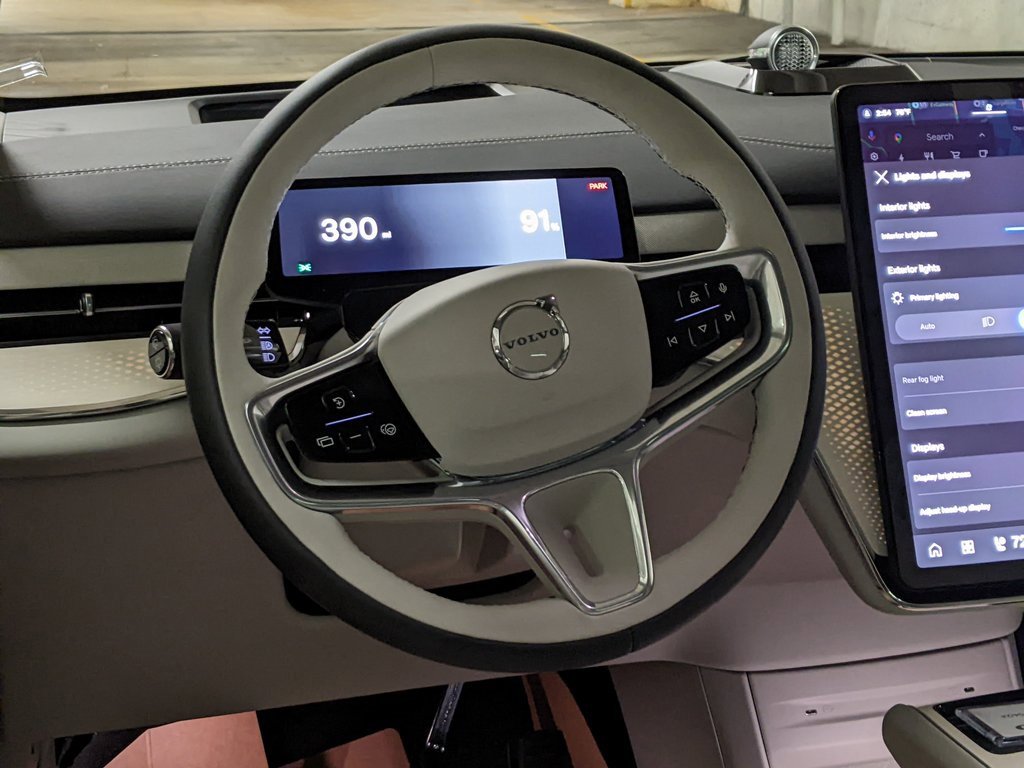 New 2025 Volvo EX90 Ultra image 14