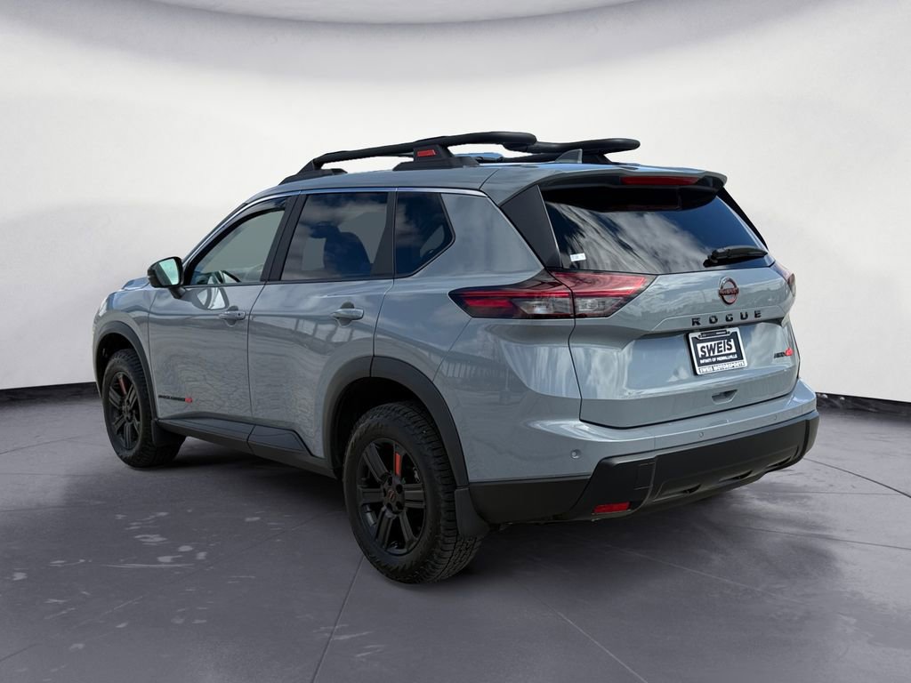 Used 2025 Nissan Rogue SV w/ Rock Creek Premium Package image 17