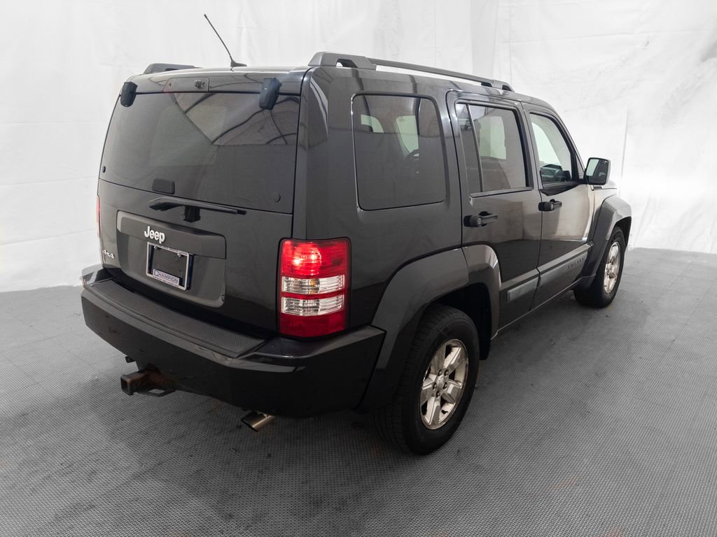 Used 2009 Jeep Liberty Sport w/ Popular Equipment Group image 6