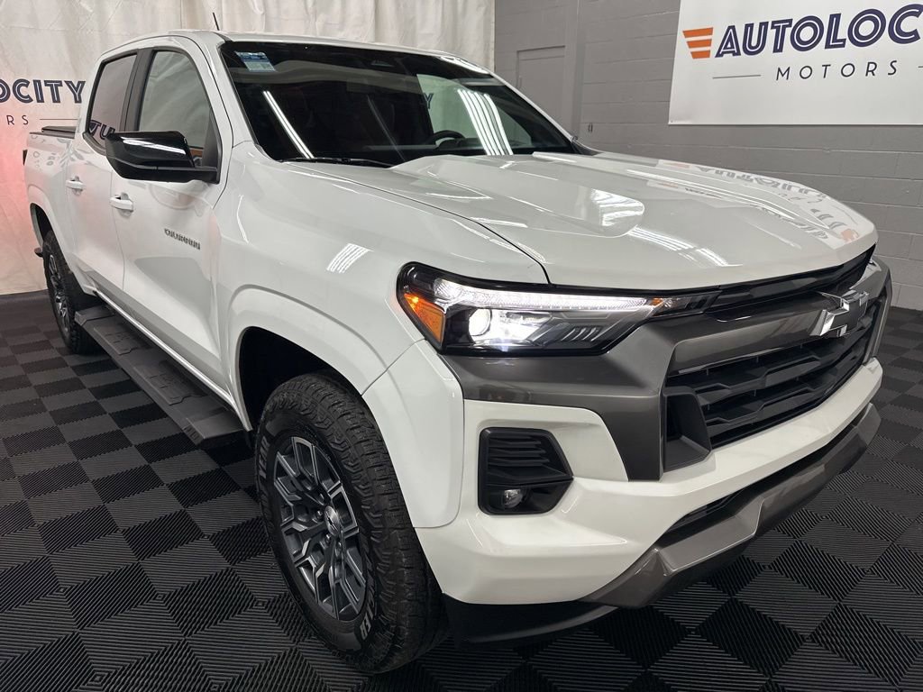 Used 2024 Chevrolet Colorado Z71 w/ Advanced Trailering Package image 2