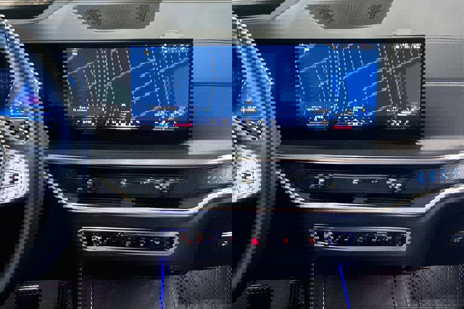 Certified 2025 BMW X7 xDrive40i image 6