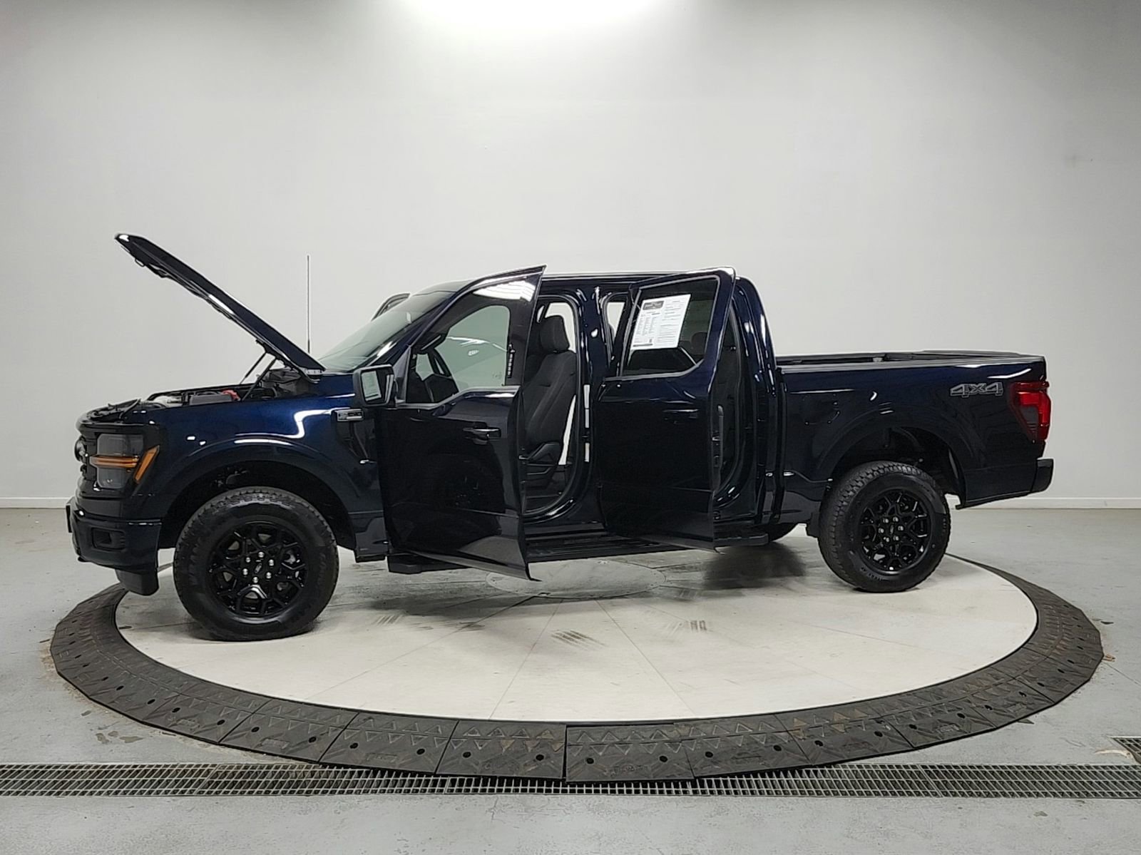 Used 2024 Ford F150 XLT AWD/4WD image 12