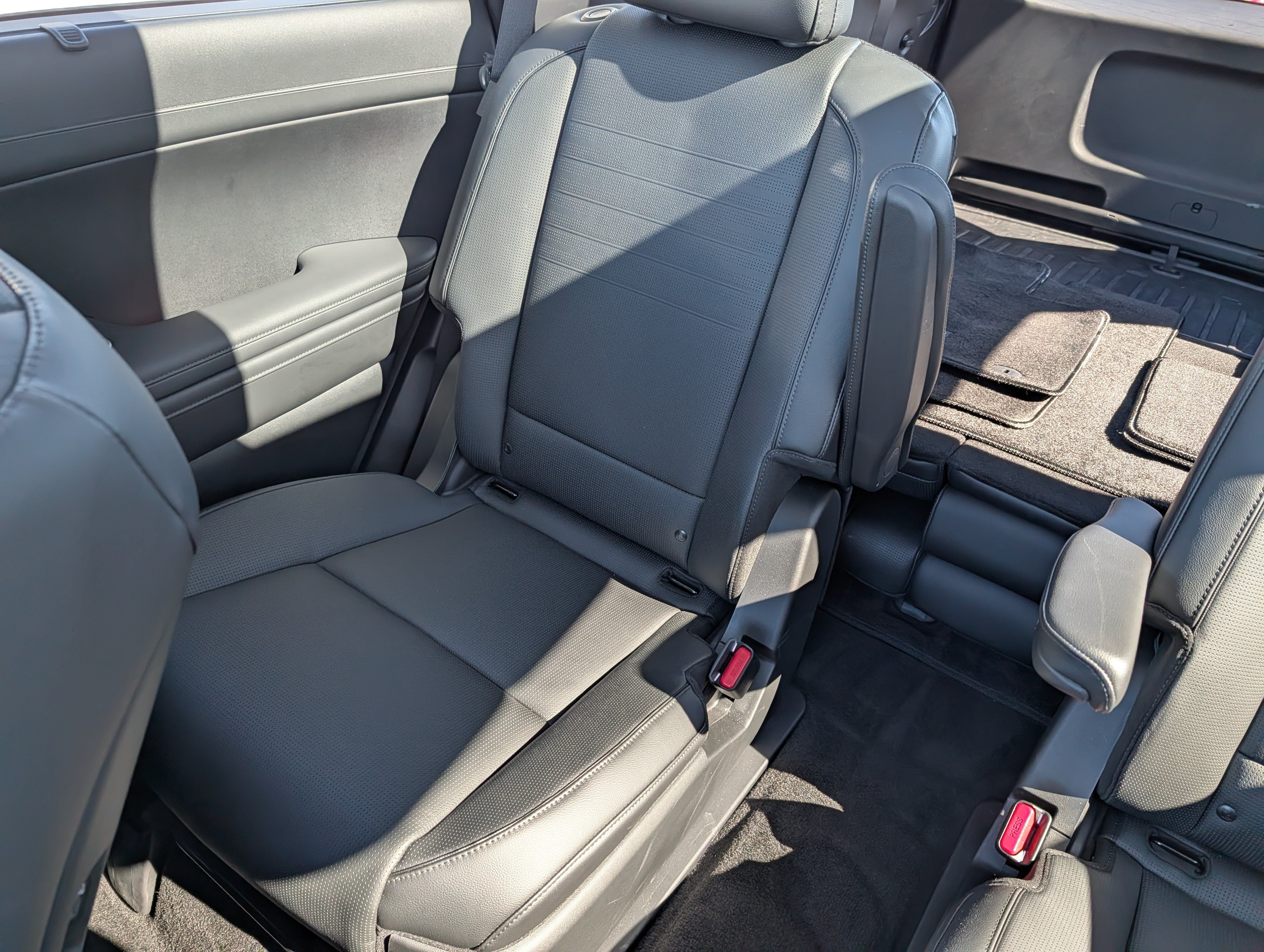 Certified 2026 Hyundai Palisade Limited AWD/4WD image 12