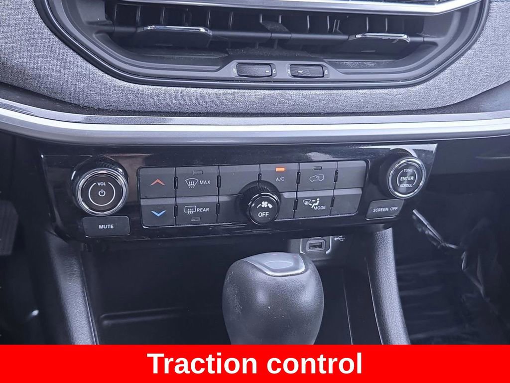 Certified 2024 Jeep Compass Latitude image 12