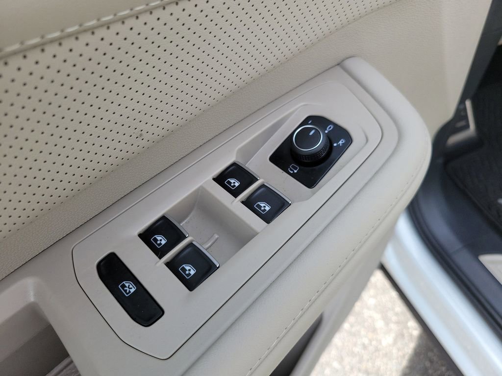 Used 2024 Volkswagen Atlas SEL Premium R-Line AWD/4WD image 22