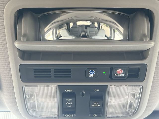 Used 2020 Honda Pilot Touring image 34