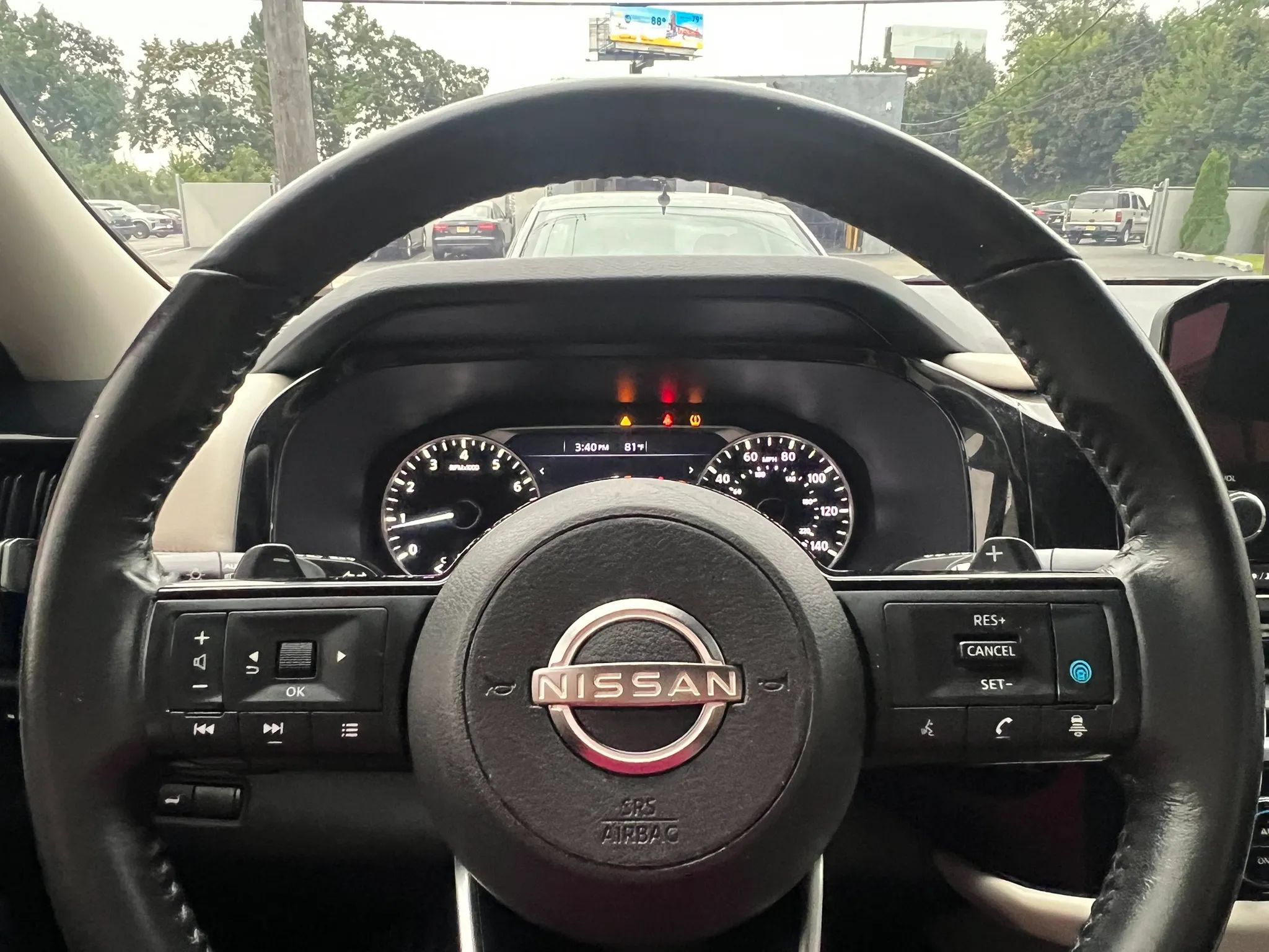 Used 2022 Nissan Pathfinder SV w/ SV Premium Package AWD/4WD image 17