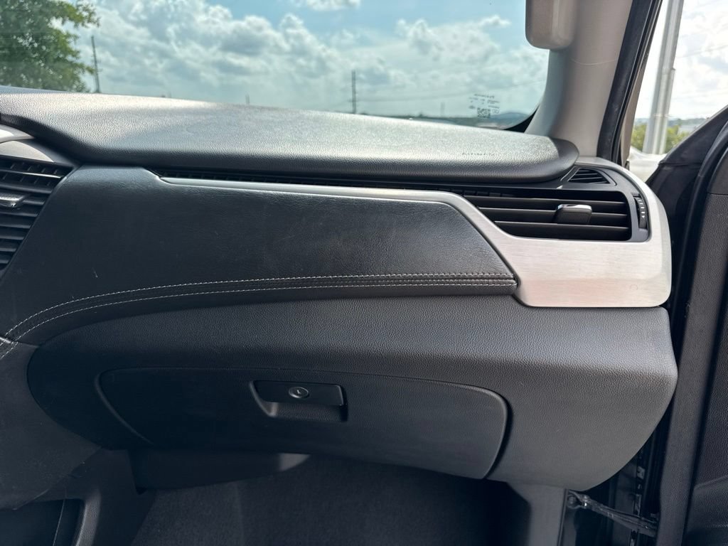Used 2020 GMC Yukon SLT w/ Open Road Package RWD image 16