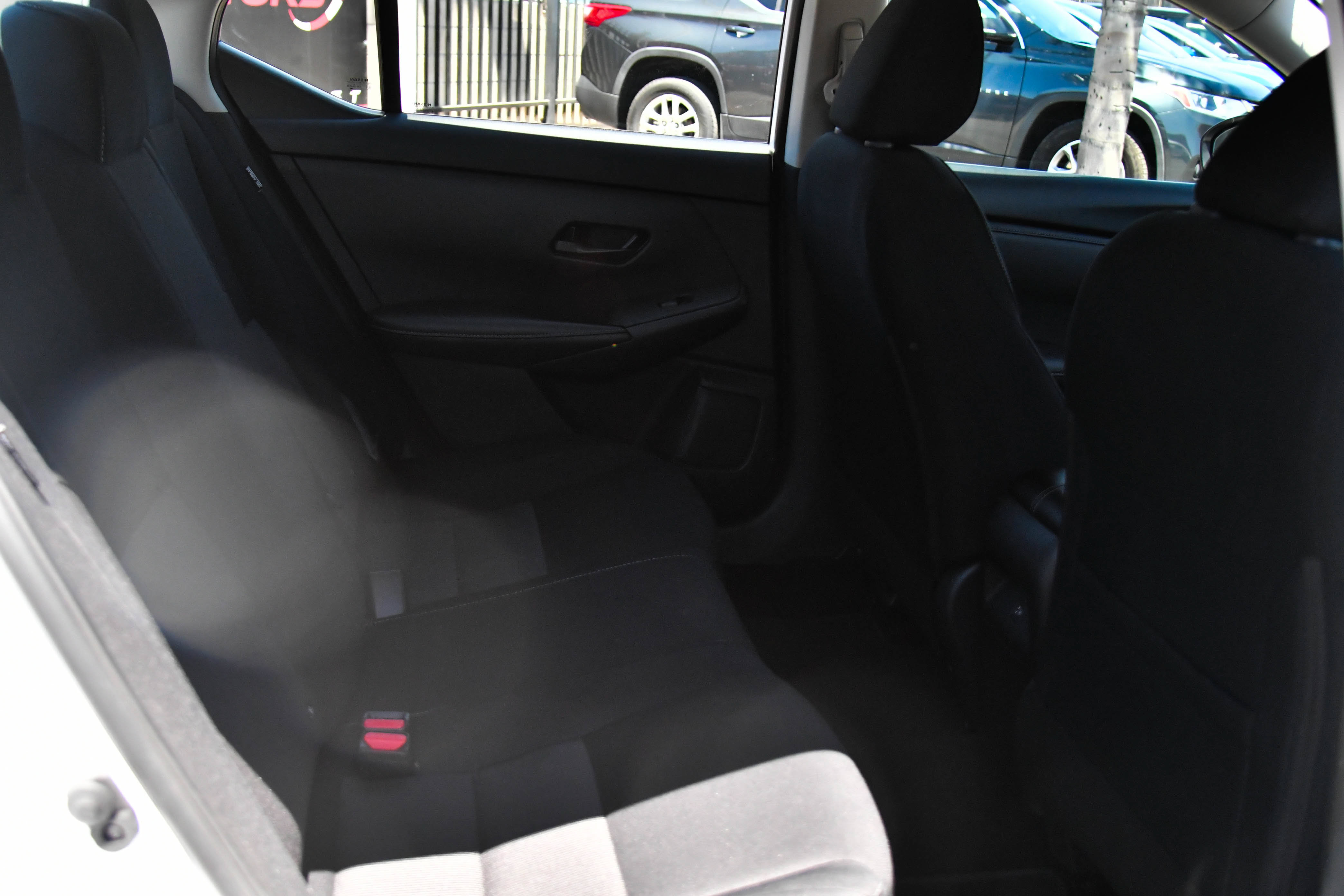 Used 2024 Nissan Sentra SV FWD image 36