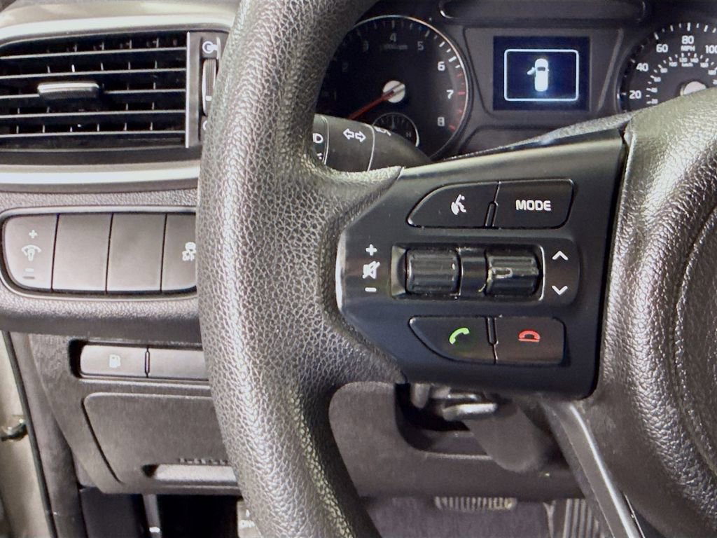 Used 2016 Kia Sorento L image 18