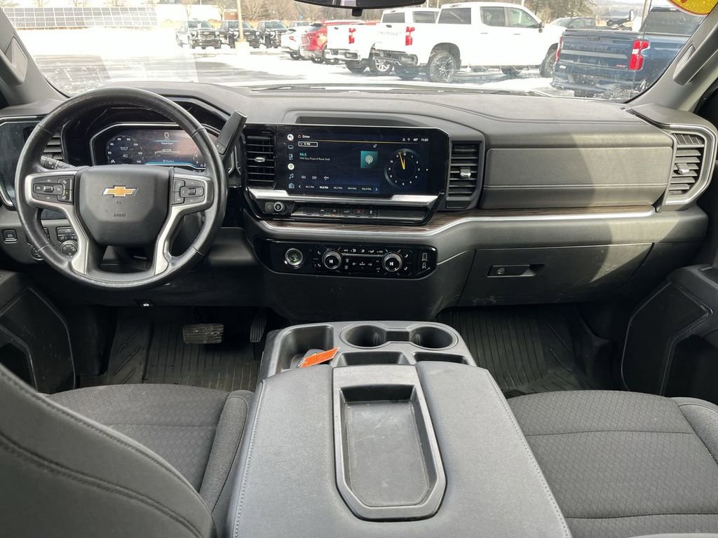 Used 2022 Chevrolet Silverado 1500 LT image 19