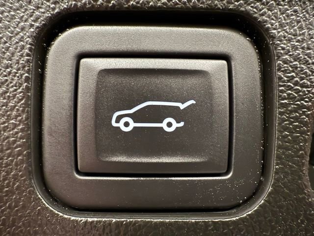 Used 2023 GMC Acadia AT4 w/ Trailering Package image 13