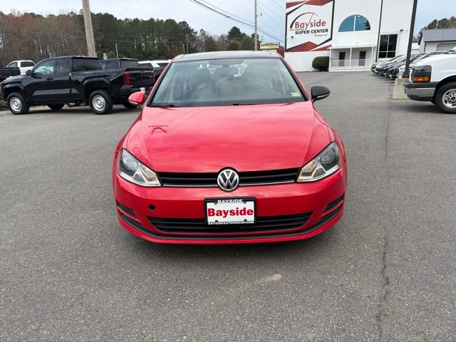 Used 2017 Volkswagen Golf Wolfsburg Edition image 4